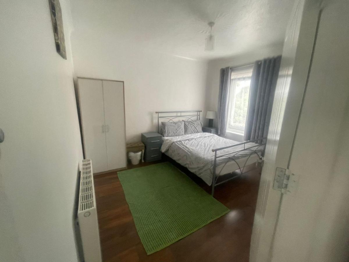 4 Bedroom House 10 Mins Walk To The Beach And Less Than A Mile From Bournemouth Main Station Exterior photo